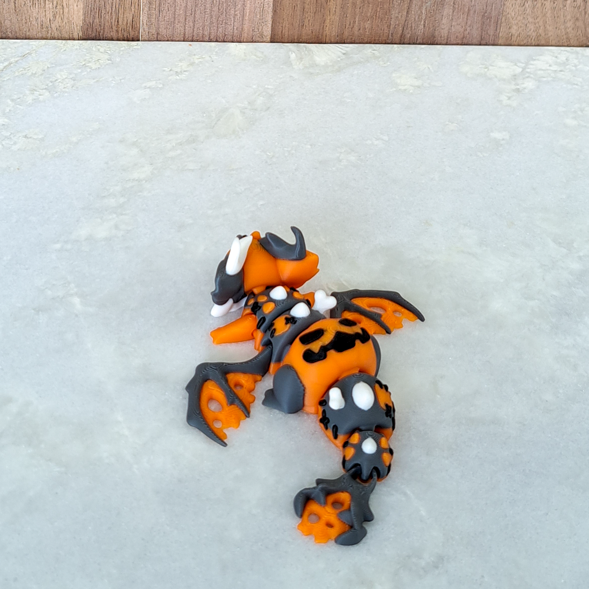 Œuf-Dragon d'Halloween – Éclosion Frissonnante à Collectionner